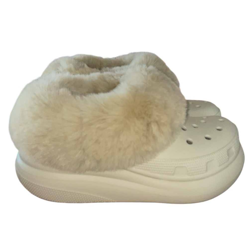 CROCS Cream Fuzzy Lined Mules